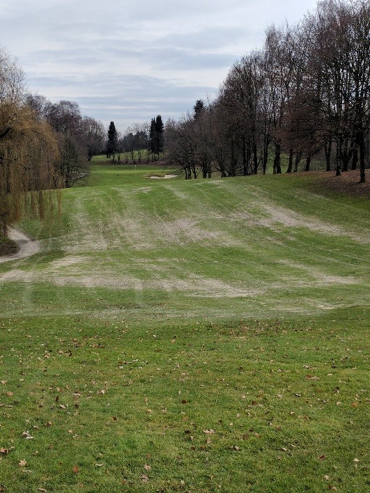 Besanden von Fairway 10 auf dem Ostplatz