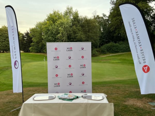Der Tisch der Sieger(innen) bei der Clubmeisterschaft 2022 des GC Hubbelrath