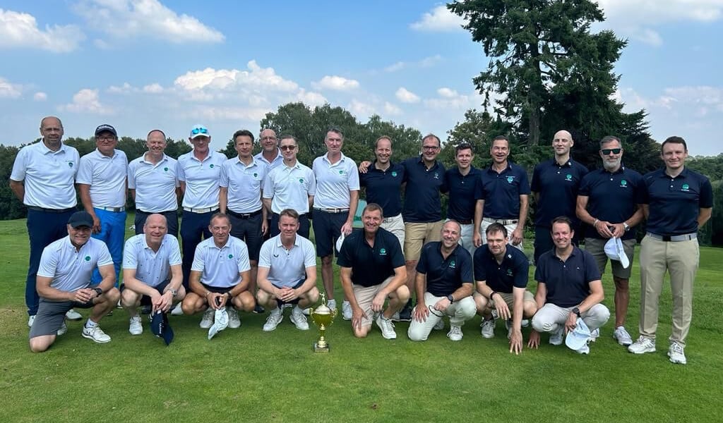 die Mannschaften Herren AK 50 II und Herrn AK 30 II des Golf Club Hubbelrath