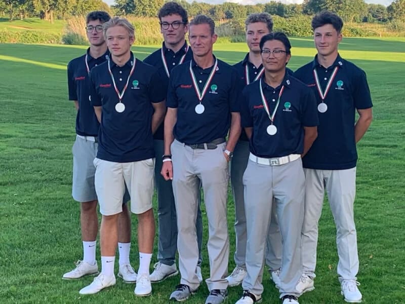 die Jugendmannschaft AK 18 des Golf Club Hubbelrath